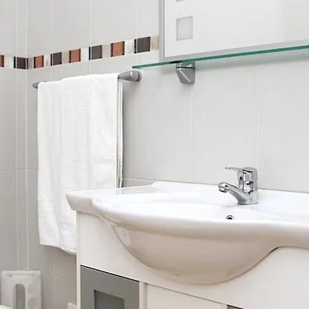 Ossiano's Bed and Breakfast Peniche