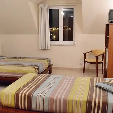 Ossiano's Bed and Breakfast Peniche