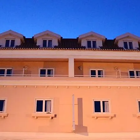 Bed and Breakfast Ossiano's Peniche