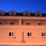 Ossiano's 3*