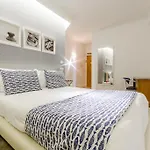 Oda ve Kahvaltı Ossiano's