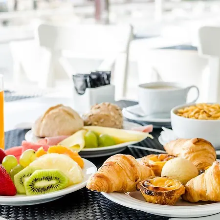 Alojamento de Acomodação e Pequeno-almoço Ossiano's 3*